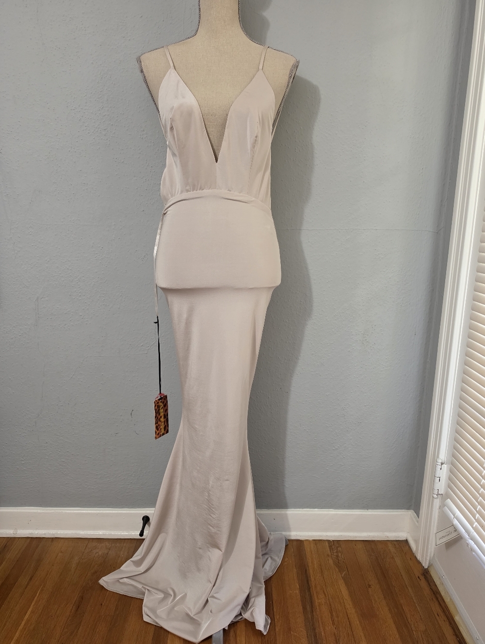 Abyss by Abby Long Tail Knot Back NWT Size Small